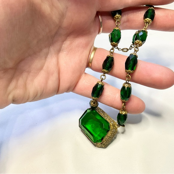 Art Deco Czech Glass Rose Reverse Carved Choker Necklace Signed Czechoslovakia - Picture 7 of 11